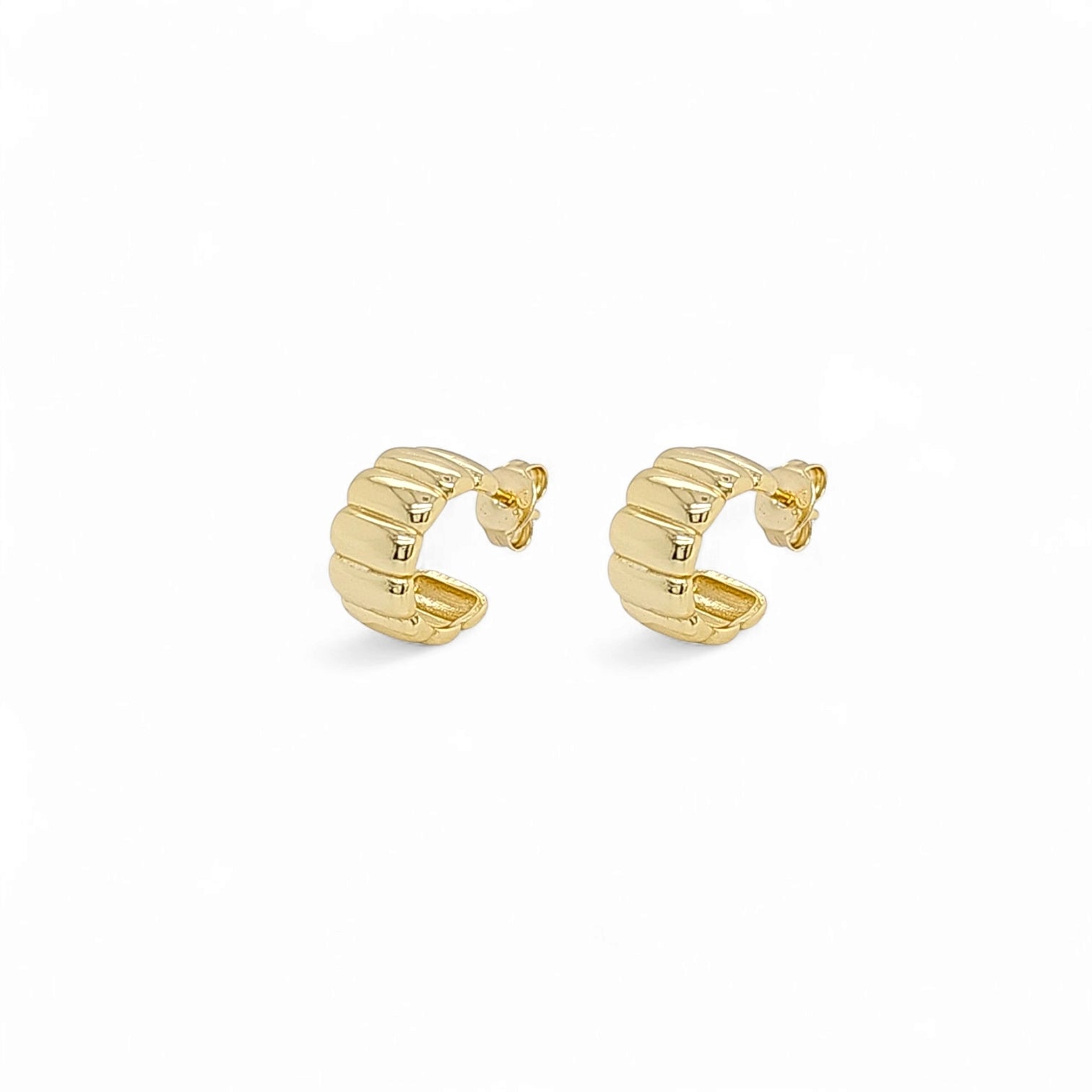 Maestosa Shine Huggie Hoops in Gold - 925 Sterling Silver Wholesale Jewelry