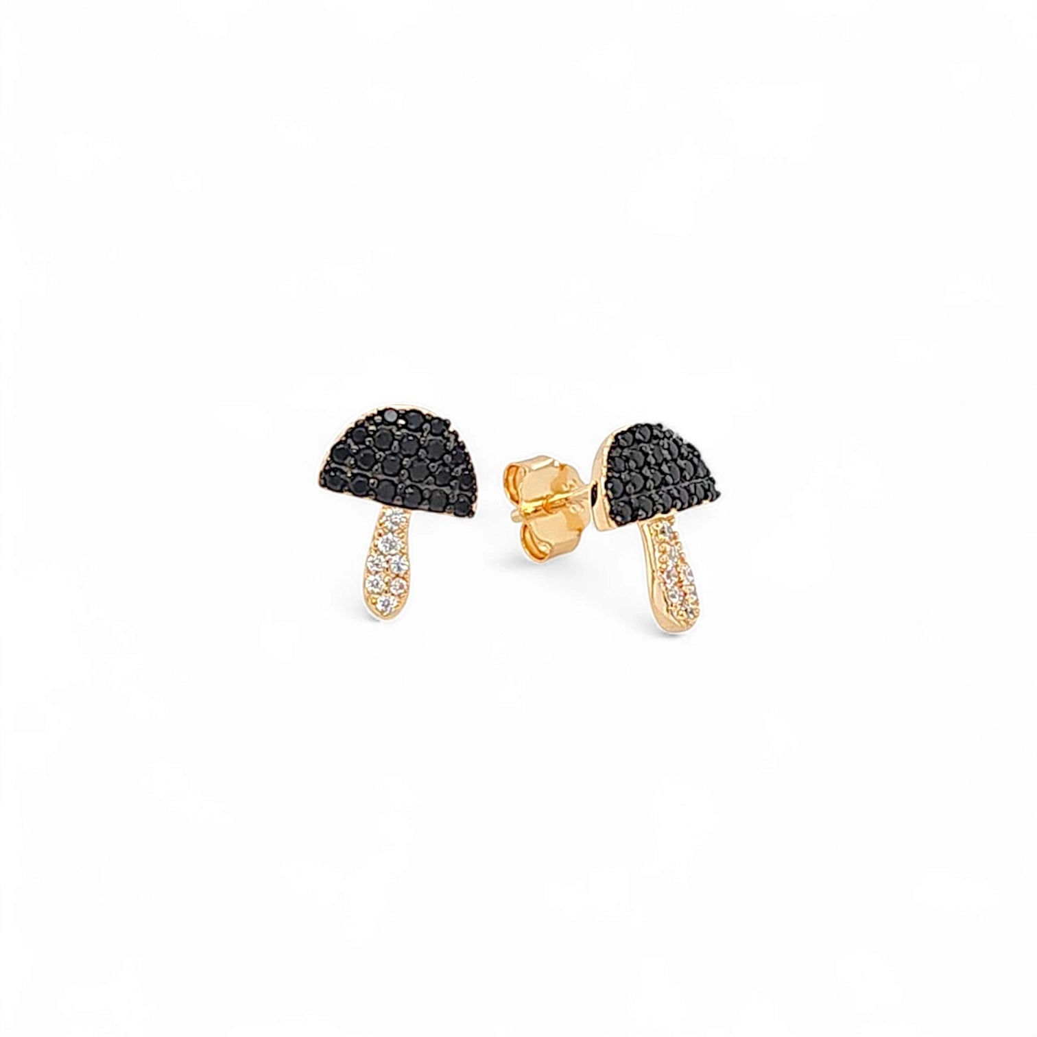Fiore Shroom Pavé Studs view 4