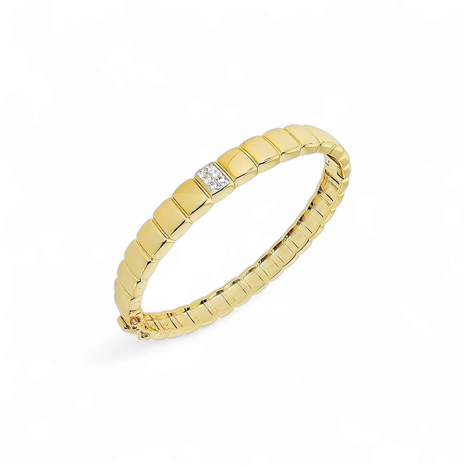 Aura Le'Chic Cuff Bangle in Gold - 18K Gold Plated Wholesale Jewelry