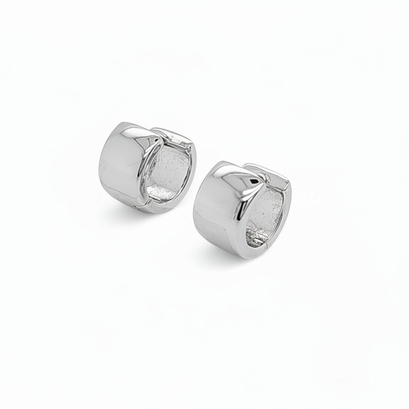 Amalfi Maxi Plain 0.5'' Huggie Hoops view 3