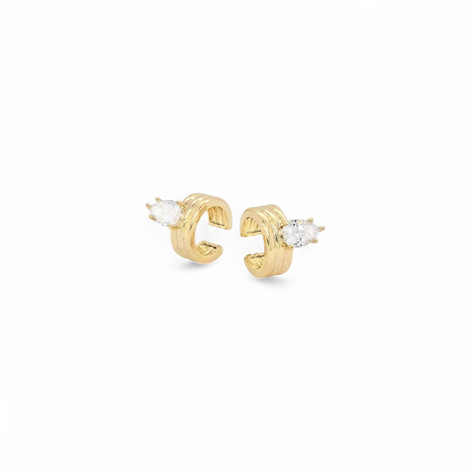 Chiara Ear Tobby Bracelet in Gold - 18K Gold Plated Wholesale Jewelry