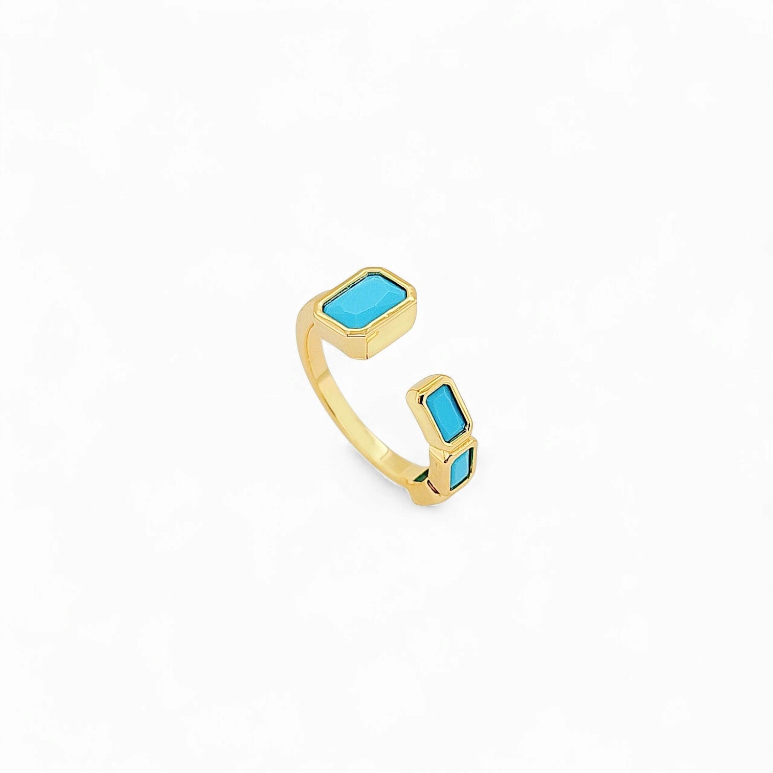 Regale Emerald Cut Pavés Cocktail Ring view 5