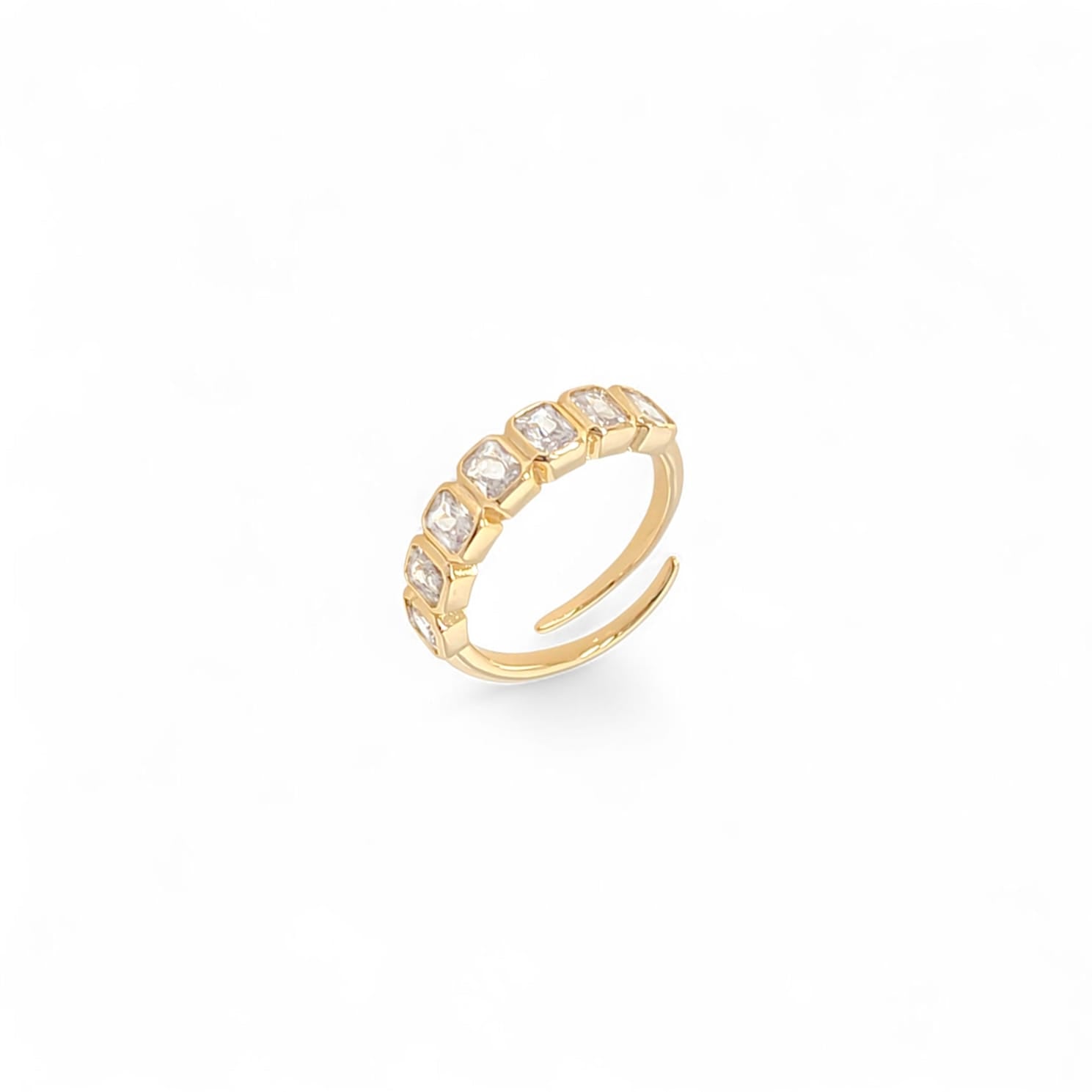 Regale Trend Cocktail Ring in Gold - 18K Gold Plated Wholesale Jewelry
